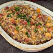 Salată de Vinete Coapte cu Ardei și Roșii